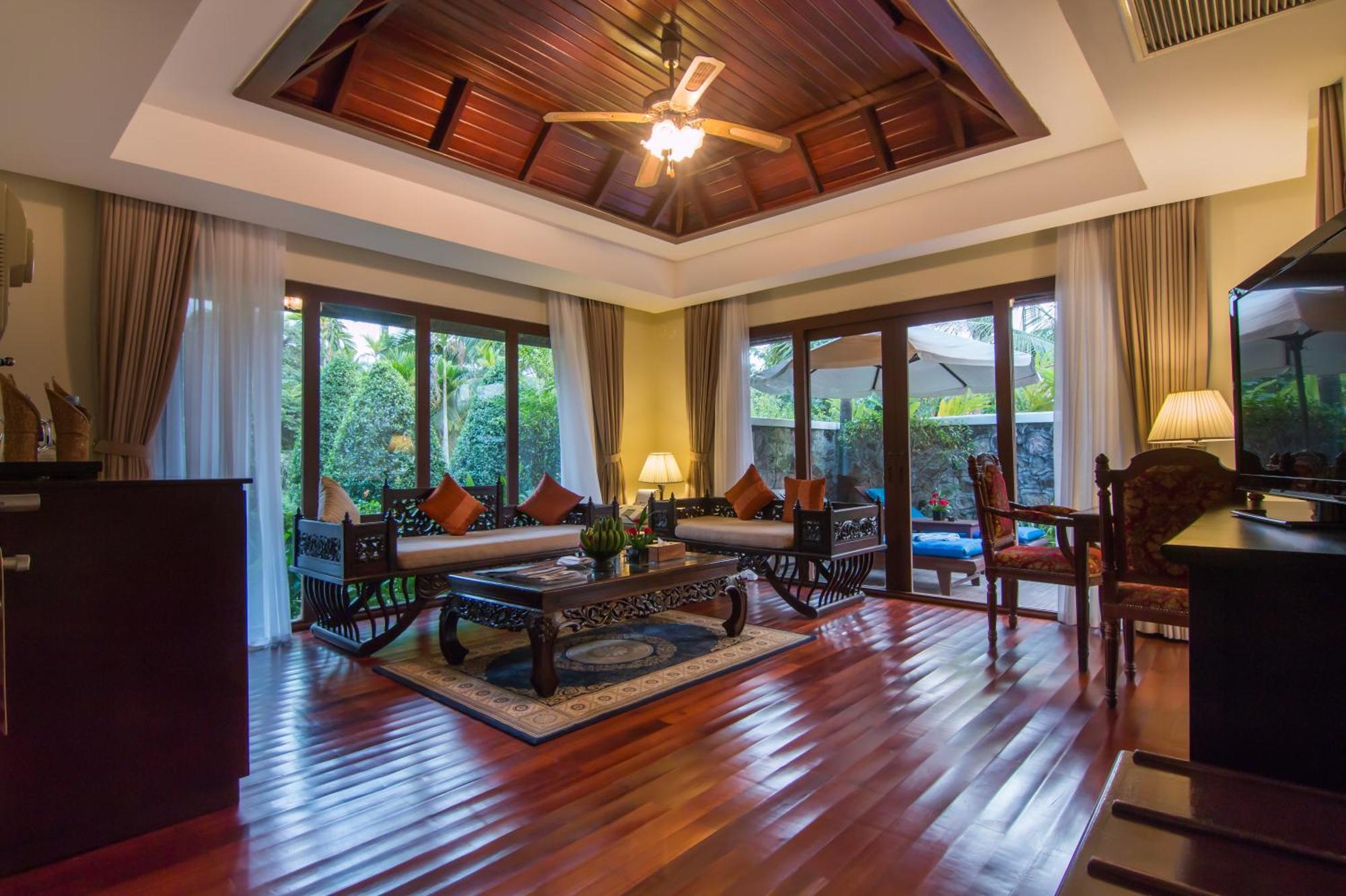 Palace Residence & Villa Siem Reap Room photo