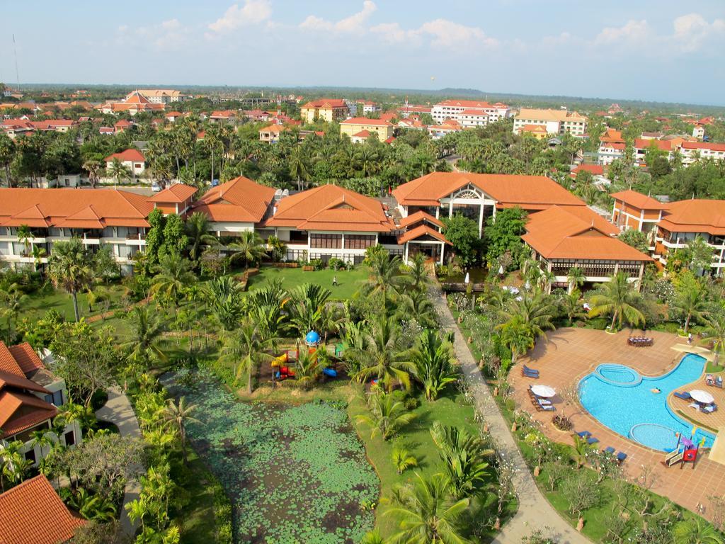 Palace Residence & Villa Siem Reap Exterior photo